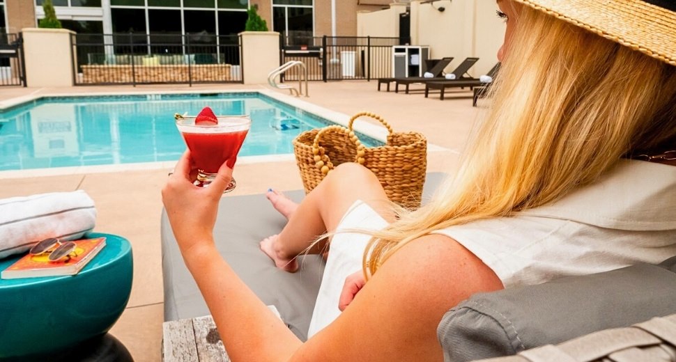 Relaxing Outdoor Pool Elmore Hotel Southlake TX