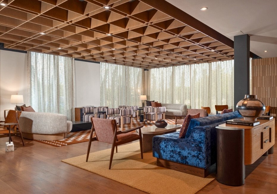 Lobby Lounge Elmore Hotel